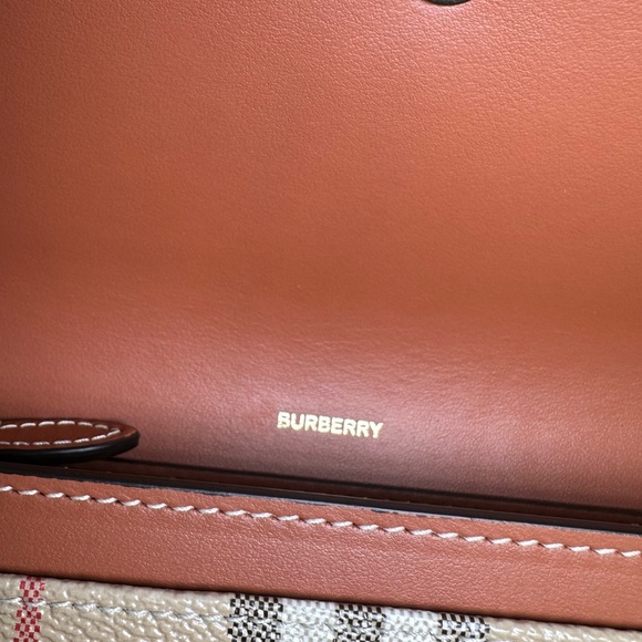 Burberry Check Continental Wallet - Picture 12 of 12